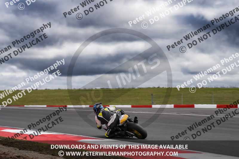 cadwell no limits trackday;cadwell park;cadwell park photographs;cadwell trackday photographs;enduro digital images;event digital images;eventdigitalimages;navarra;no limits trackdays;peter wileman photography;racing digital images;trackday digital images;trackday photos